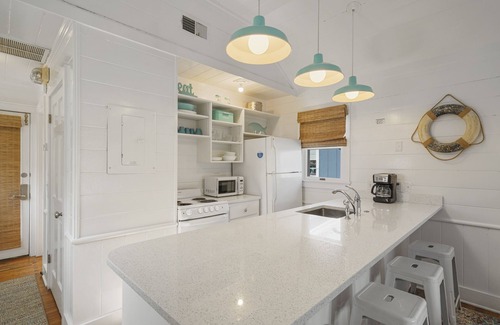 Seaside Cottage | Studio Carriage House In Seaside, FL- Great Location! + 2 Adult Bikes!