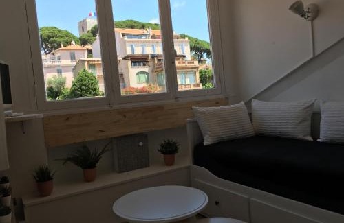 Le Suquet Apartment | Studio centre ville Cannes 200 mètres des plages du midi