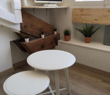 Le Suquet Apartment | Studio centre ville Cannes 200 mètres des plages du midi