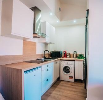 Nimes City Centre Apartment | Studio centre-ville (Ecusson)