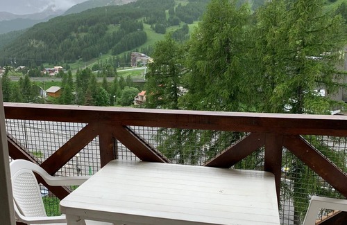 Allos Apartment | Studio Chaleureux et Ensoleillé !