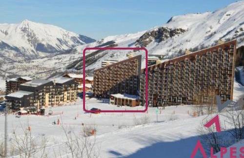 Les Menuires Apartment | Studio chaleureux 19m² pour 3 personnes, balcon sud, pied des pistes, Preyerand, Les Menuires - FR-1-452-251