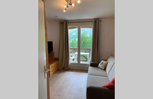 Allos Apartment | Studio chaleureux et ensoleillé !