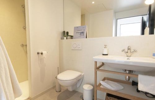 Sauzon Apartment | Studio charmant à Sauzon avec WiFi et vue port - FR-1-418-185