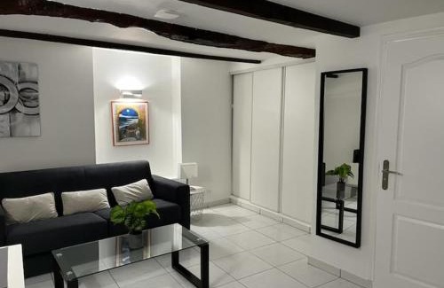 Vence Apartment | Studio Cité historique