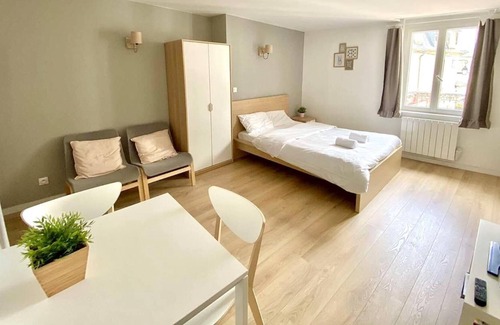 Bourges Apartment | Studio Cocon - Hypercentre - Easy Parking