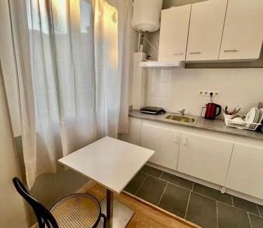 Charleroi Apartment | Studio comfortable charleroi