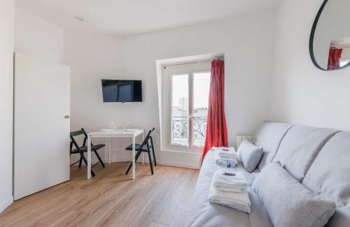 20th Arrondissement Apartment | Studio confortable - 2P - Proche Nation