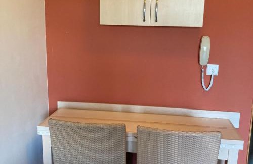 Cap Esterel Apartment | Studio confortable avec terrasse, piscine et animaux admis à Saint-Raphaël - FR-1-504-608