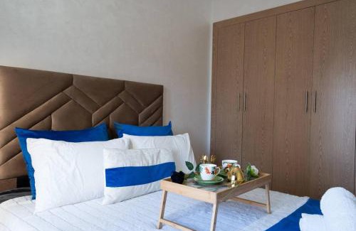 Ain Harrouda Apartment | Studio Confortable avec Balcon, Piscine, Jardin et Aire de Jeux