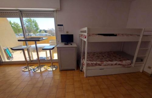 Marseillan Plage Apartment | Studio Confortable avec Terrasse et Parking Privé, 5 Couchages, Marseillan - FR-1-326-763