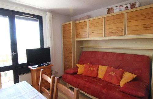 Eclose-Est Apartment | Studio confortable pour 4 personnes à L'Alpe d'Huez avec balcon, proche commerces et pistes - FR-1-405-32
