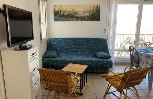 Fort-Mahon-Plage Apartment | Studio cosy à 70m de la plage avec balcon exposé nord - Proche commerces et restaurants - FR-1-482-88