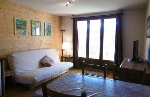 Correncon-en-Vercors Apartment | Studio cosy 4-5 pers, balcon sud, parking, proche commodités - FR-1-689-62