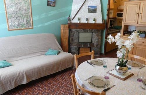 Pla d'Adet Apartment | Studio cosy 4 pers, St Lary Soulan, pied des pistes, parking, TV, kitchenette équipée - FR-1-457-324