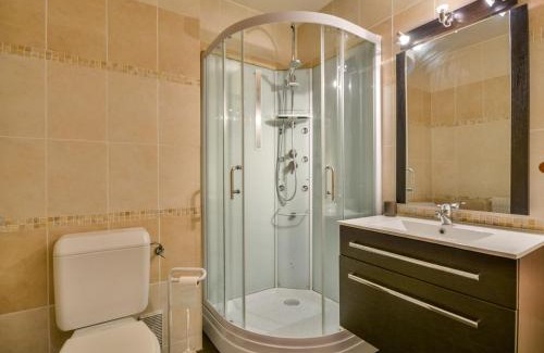 Morzine Apartment | Studio cosy au centre de Morzine - balcon sud, proche remontées mécaniques - 4 pers - FR-1-684-43