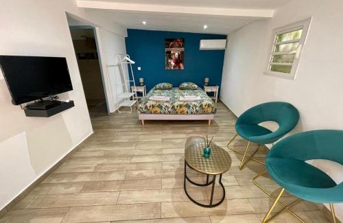 Montvert-les Bas Apartment | Studio cosy avec jacuzzi privatif - 10 min de la plage