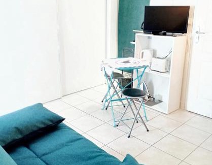 La Jarrie Apartment | Studio cosy avec jardin, La Jarrie, 23m², piscine partagée