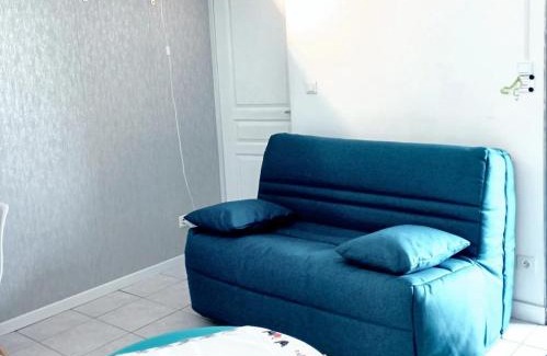 La Jarrie Apartment | Studio cosy avec jardin, La Jarrie, 23m², piscine partagée