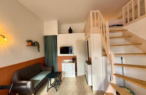 Tours Apartment | Studio cosy avec mezzanine et parking proche centre
