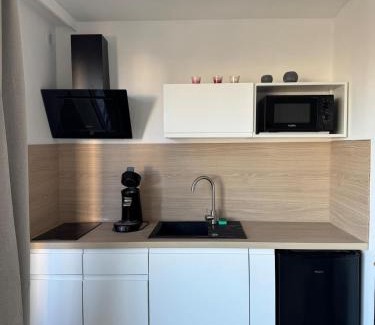 Saint-Acheul Apartment | Studio cosy avec terrasse à deux pas de la gare