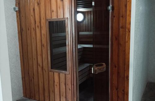 Jausiers Apartment | Studio cosy avec terrasse, parking, piscine et sauna à Jausiers, pour 4 pers, proche Barcelonnette - FR-1-165B-48