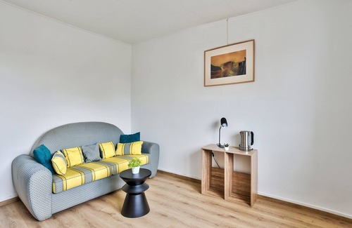 Peloux-Mail Apartment | Studio Cosy Bressan
