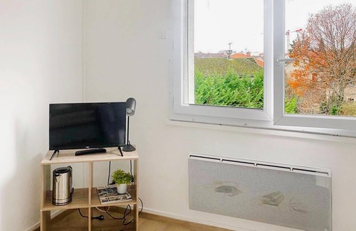 Peloux-Mail Apartment | Studio Cosy Bressan