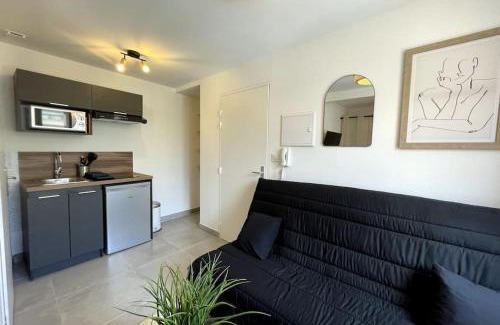 La Crau Apartment | Studio cosy et climatisé, idéal pour 2 pers