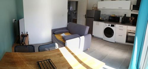 Sainte-Marie-la-Mer Apartment | Studio Cosy