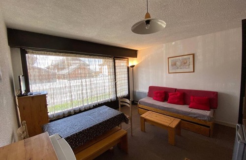 Jeux Apartment | Studio cosy pour 4 pers, centre Alpe d'Huez, proche pistes, animaux OK, terrasse sud - FR-1-405-48