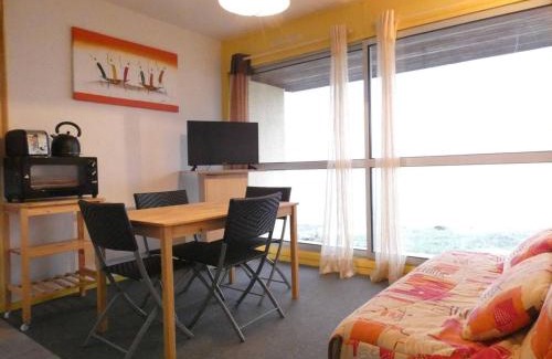 Saint-Lary-Soulan Apartment | Studio cosy pour 4 avec terrasse à Saint-Lary-Soulan - FR-1-457-277