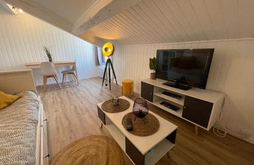 Chateauvert Apartment | Studio Cosy, Proche de la gare, Centre Ville
