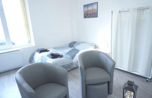 Saint-Quentin Apartment | Studio Cosy proche gare