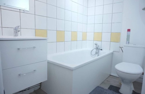 Saint-Quentin Apartment | Studio Cosy2 near train station