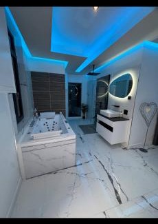 Toulouges Apartment | Studio détente Spa et hammam