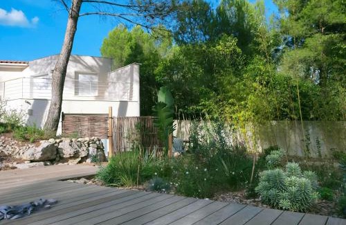 Castelnau-le-Lez Bed & Breakfast | Studio d'Hôtes les Libellules