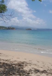 Tartane Bed & Breakfast | Studio de l'Anse Rouge Tartane