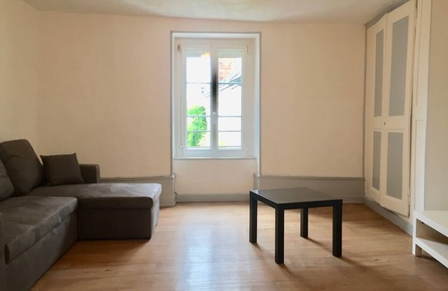 Chateau du Loir Apartment | Studio downtown