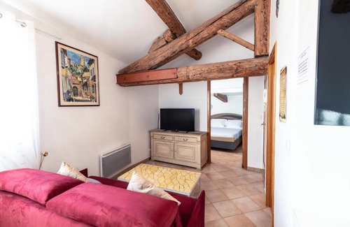 Centre Historique Apartment | Studio du couvent