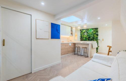 Lille Centre Ville Apartment | Studio duplex standing centre - Lille aux Bleuets