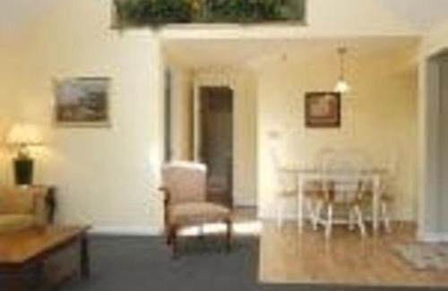 Ogunquit Hotel | Studio East Motel
