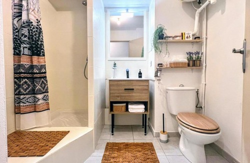 Saint-Charles Apartment | Studio EDEN - Cosy - Gare Saint Charles - Stade Vélodrome -