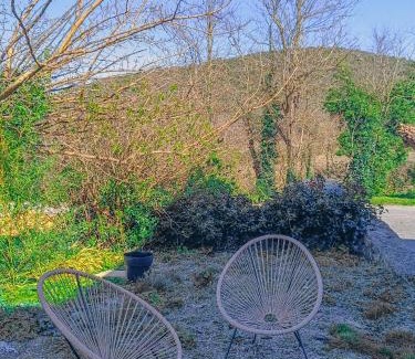 Saint-Montan Apartment | Studio en Ardèche, calme et nature au rendez-vous