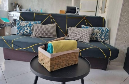 Bordeaux Apartment | Studio Entièrement Équipé Avec Jardinet