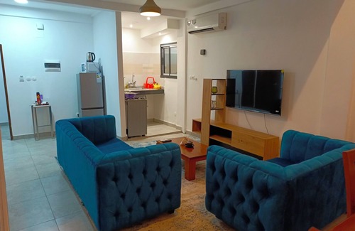 Douala Apartment | Studio Entièrement Meublé Offrant un Espace Confortable, Idéal Pour les Familles