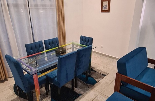 Douala Apartment | Studio Entièrement Meublé Offrant un Espace Confortable, Idéal Pour les Familles