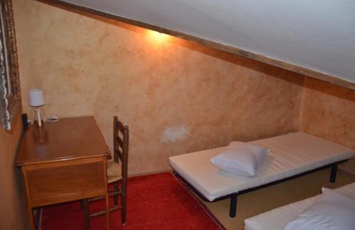 Chevinay Bed & Breakfast | Studio et colocation - Gîte Les 7 fontaines