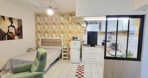 Jonzac Apartment | Studio et jardin "Le Coquet"