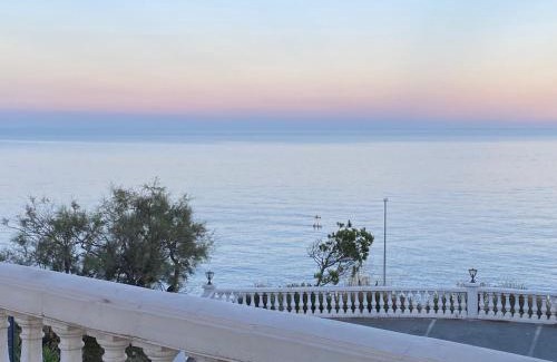 Antheor Apartment | Studio et son Rooftop Panoramique Privé, Anthéor, Saint Raphaël, plage et gare à Pieds